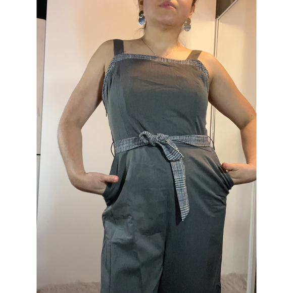 KEM & THREAD JUMPSUIT SIZE L - Picture 9 of 16